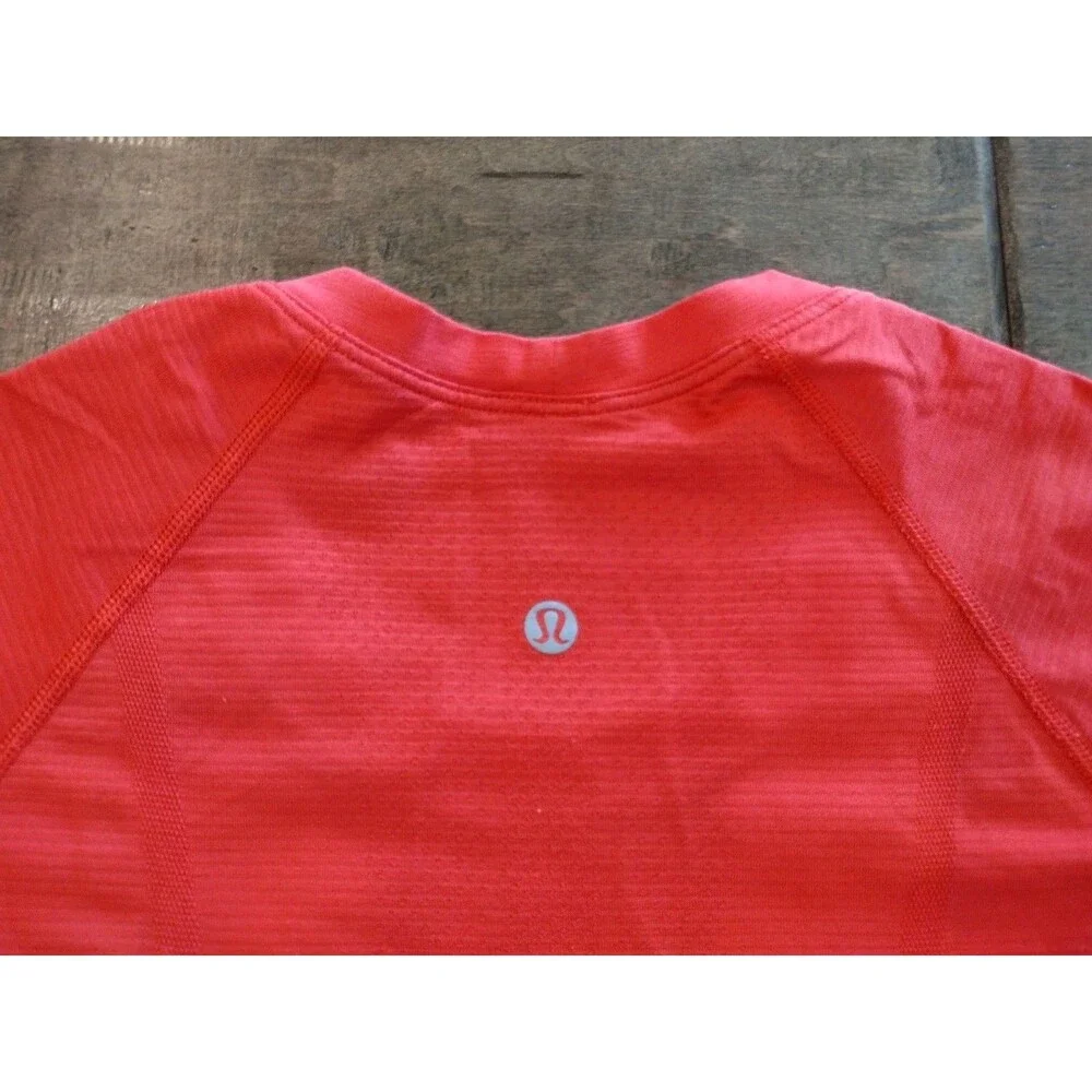 LULULEMON Women's Swiftly Tech short-sleeve red top - size 6